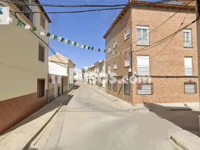 Chalet en venta en Herencia