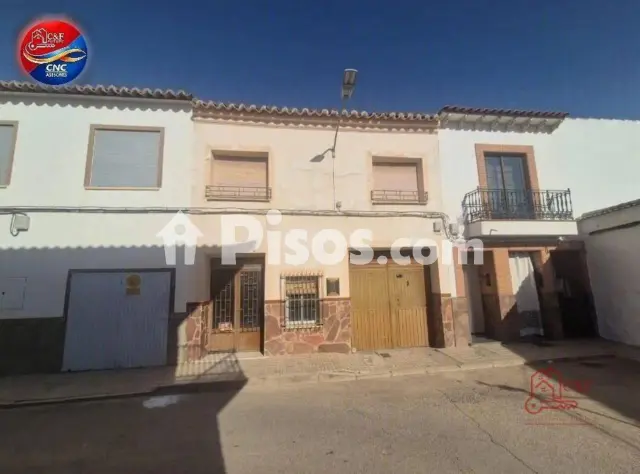 Casa en venta en Herencia
