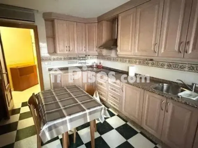 Casa adosada en venta en Plaza de Toros-La Guija-Santa María-Ciudad Jardín-Los Rosales